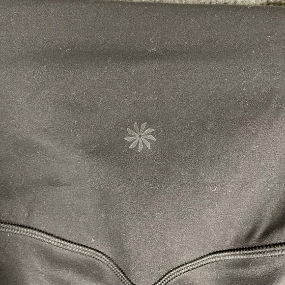 Athleta Salutation Stash Pocket II Cinch 7/8 Black Leggings Womens XS Activewear - Picture 7 of 12